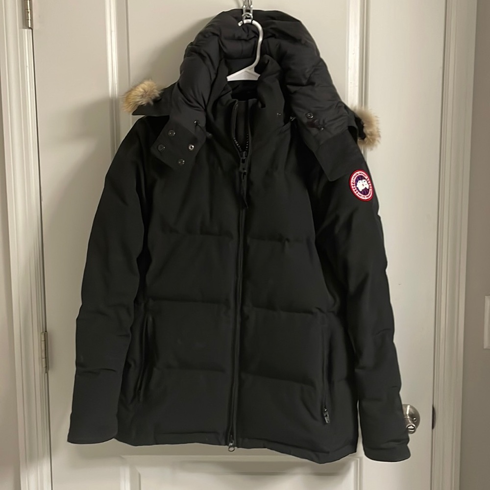 Canada Goose Women’s jacket, size L